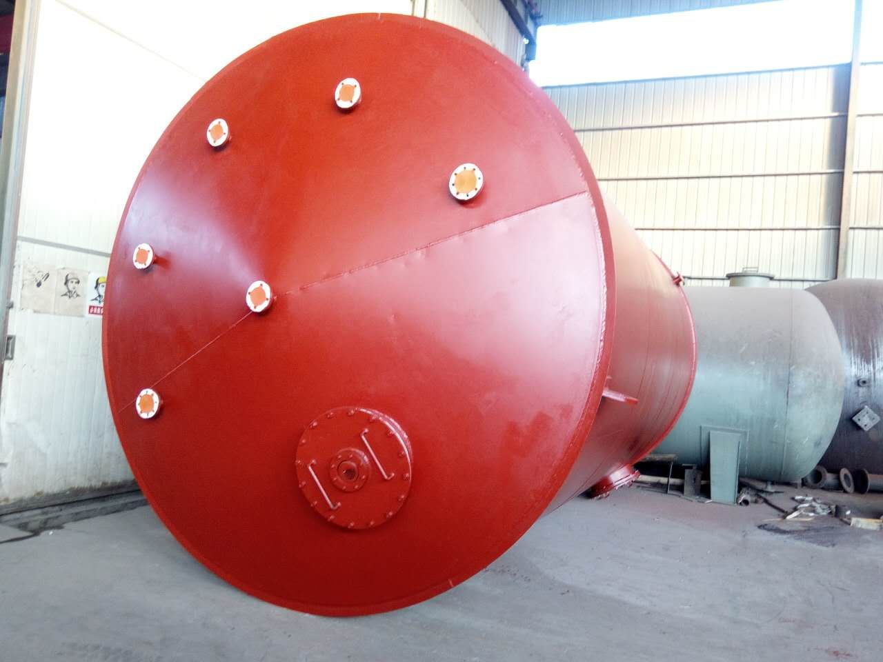 如何保證襯塑設備的防火性能？